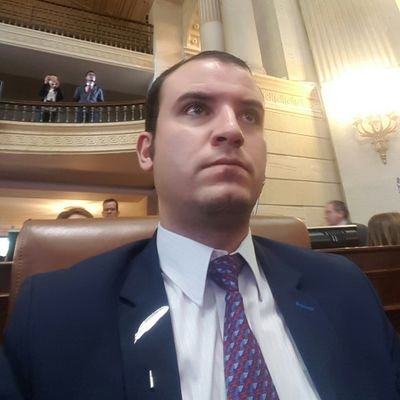 Opiniones dadas en este perfil son de carácter personal y no comprometen a nadie distinto al titular