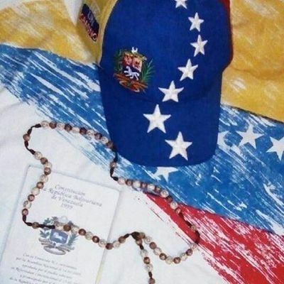 Estudiante de Medicina.
Churuguareño de corazón,
Siempre de la mano de Dios,
Con la mejor Familia del mundo.