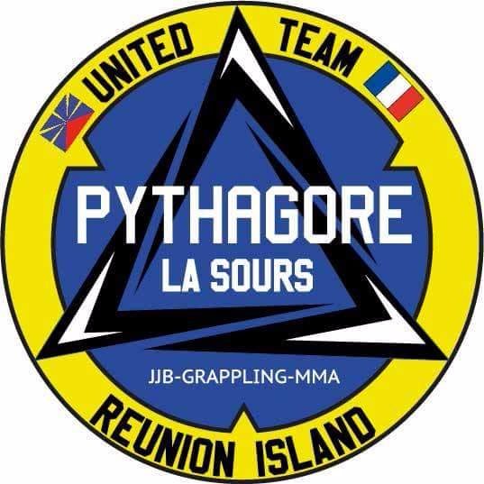 Club de Jiu Jitsu Brésilien à La Réunion. Club de l'école Pythagore. 
Venir s'entrainer avec plaisir c'est ici !! 
https://t.co/ZH4041hnHA