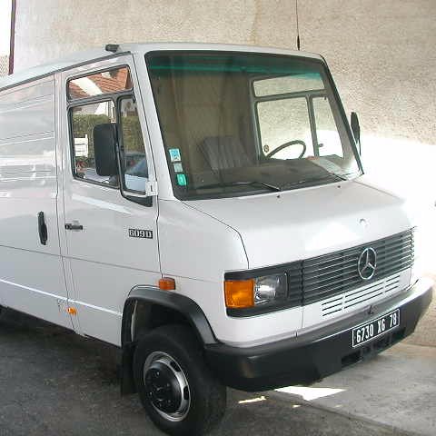 merwane412's profile picture. 