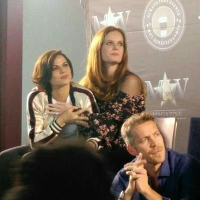 evilregals02's profile picture. @lanaparrilla
@bexmader
cattivi non si nasce, si diventa 😍😆
#evilregals #onceuponatime