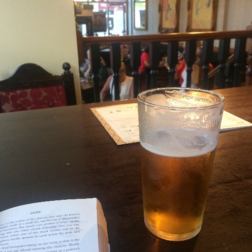mr_wetherspoons's profile picture. Likes Wetherpoons pubs, a fucking lot