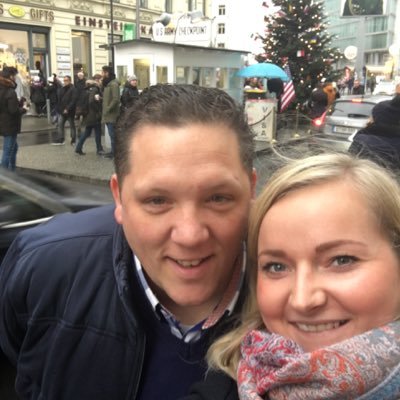 klaar voor een nieuwe uitdaging, -zelfstandig ondernemer, voetbalgek, vastelaovendgek ,de kloomp , schutterskeuning , remugius, Walkingdiner, hardloper( nou ja)