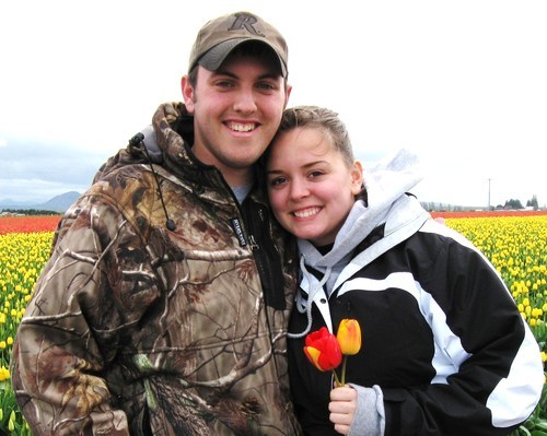 loveyoulove's profile picture. in this crazy life, in these crazy times, its you!