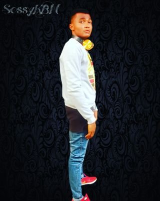 Recording Artist and Song Writer, for more Enquiries and Booking call +2348121117304, email oshlandsamson201@gmail.com
