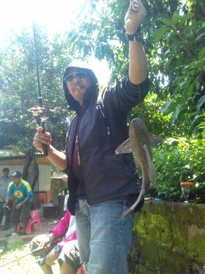 Mencari kesenangan di dunia nyata