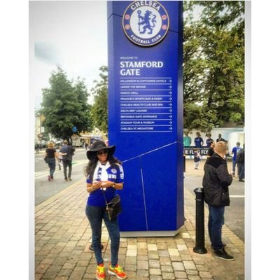 RethabsR's profile picture. From Love, for Love, in Love ❤👨‍👩‍👧‍👦|Travel🛫🌍 Books📚 @realmadrid @chelseafc @kaizerchiefs ⚽🏀🎾🏁|