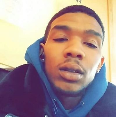 Praying up to God , just hoping that he hear a nigga, i know the world got more problems an it's much bigger but i just figured...