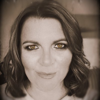 deb_stoddart's profile picture. 