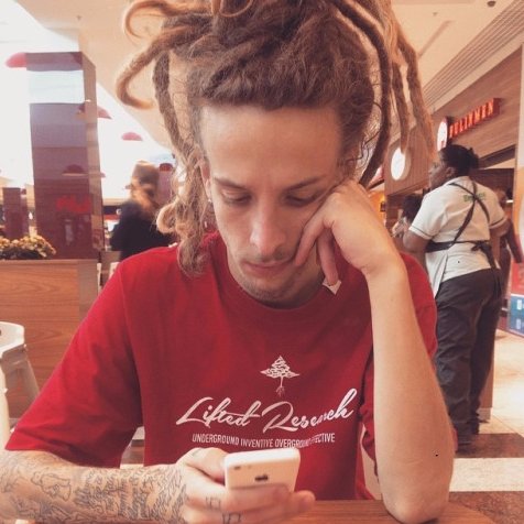 Isthisyourhome's profile picture. 'O mundo é um lugar perigoso de se viver, não por causa daqueles que fazem o mal, mas sim por causa daqueles que observam e deixam o mal acontecer.'