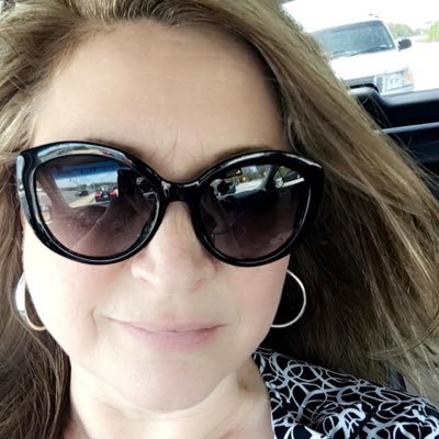 DarnellFoster's profile picture. Love yourself enough to want more