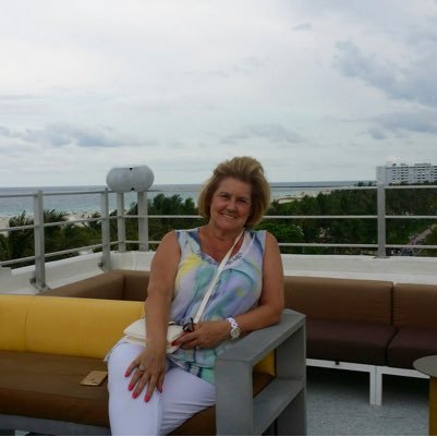 yah_elisa's profile picture. 