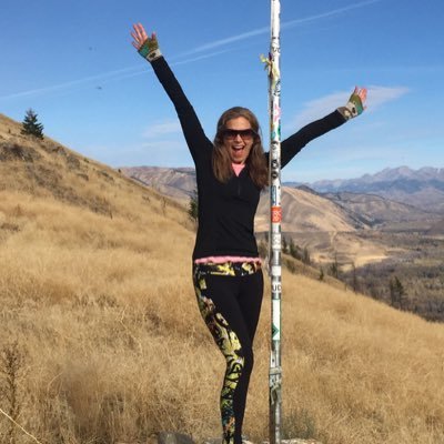 IvieDebbie's profile picture. 