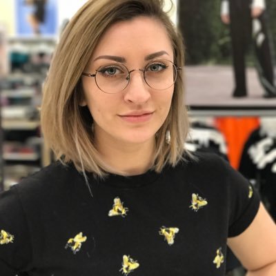 ChloeGianna1789's profile picture. Visual Merchandising Team Leader at T1789! ✨🌚