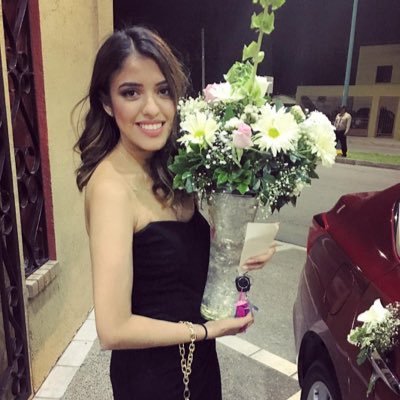 Se excéntrico hoy, ama, perdona, sonríe.... Derrocha Amor, pues asi recibirás AMOR Y FELICIDAD. No juzgues, porque no conoces el proceso de una historia...