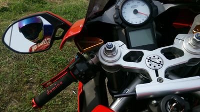 バイクとロックと少しお酒が好きな奴です
#XSR900
#Ducati999
#VespaPX