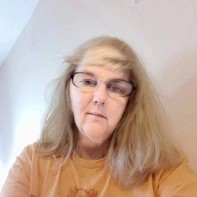 816a7d9248ad4ee's profile picture. U mirovini rodena11.08 1958.u Sibeniku,zivi u Rijeci