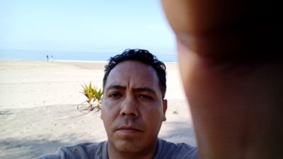 Alejand54894207's profile picture. Casual