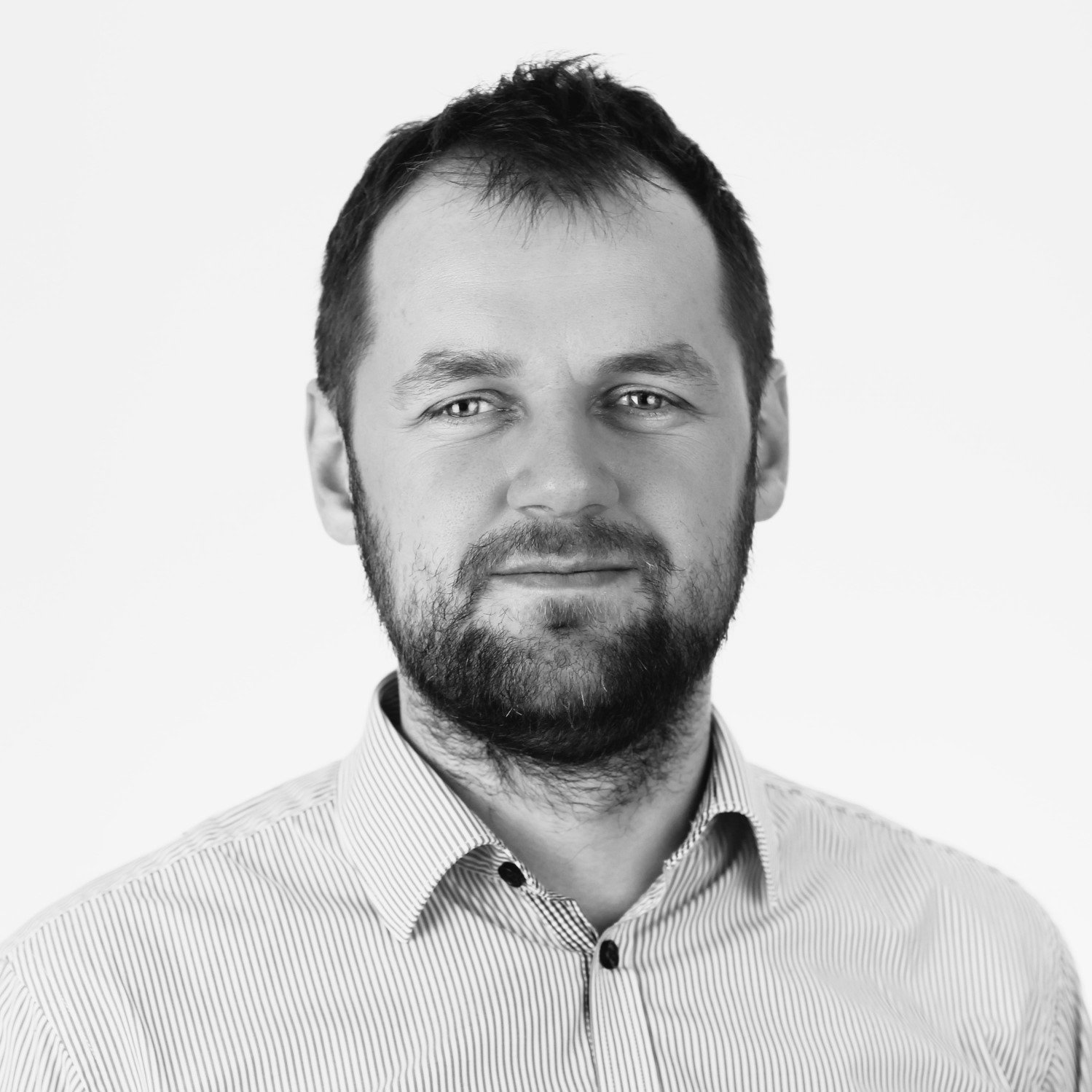 IT infrastructure & Magento enthusiast. 
CEO at Centuria. 
Adjunct professor at AMU Poznan.
Organizier of https://t.co/V4eKBkbDoH.