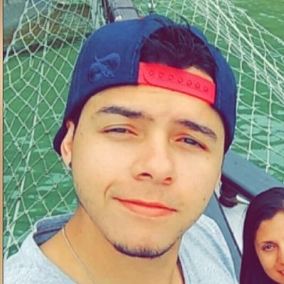 Vhsouza92's profile picture. Perae, já volto .... (2000 years later)