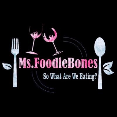 ||मुंबईkar|| Travel and Food Blogger.🍴 ||Vegetarian|| 📩Email: msfoodiebones@gmail.com 👥 Facebook : || Ms Foodie Bones || Snapchat: ms.foodiebones