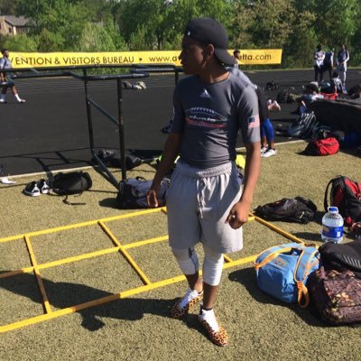 C/o 2019 RB/CB Phil 4:13 ig:@dh.dashh Grind by faith not by sight🤘 TanksStrong💙💛