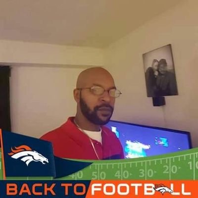 Yea yea still Broncos & Eagles   
Hip Hop Artist for MoneyMakenMindz  (Triple M) Independent Record Label Group Member