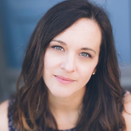 Award-nominated author • LAST GIRLS & DIVE SMACK
Stay connected with me on Instagram: @demetrabrodskybooks 🇬🇷 x 🇺🇸