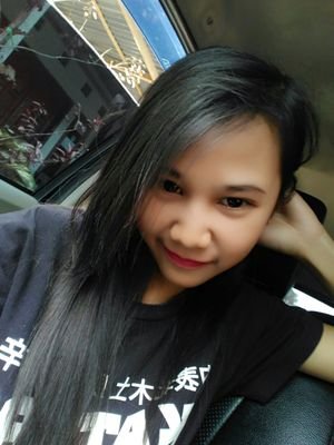 DheaAdinda22's profile picture. 
