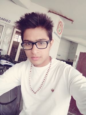 lovegurukaushi1's profile picture. 