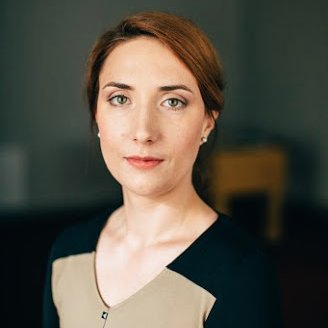 Demand Generation | Marketing | Business Development
Yoga coach, tango dancer, and a fanatic reader addicted to paper books