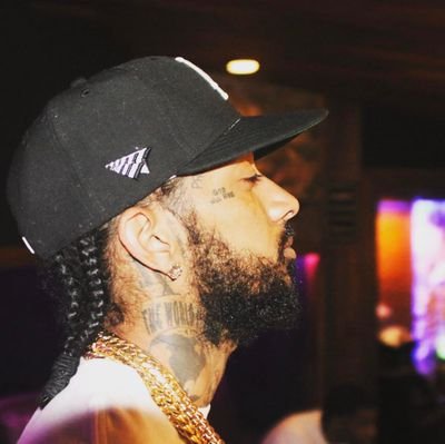 BudeliLivhu's profile picture. We can't Change the world as we change our self.