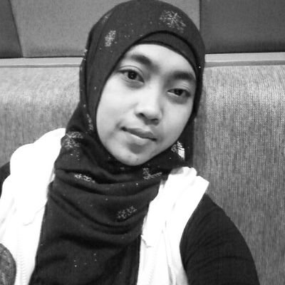 q cewek yg slalu tampil apa adanya,,
g mau neko2 karna q slalu ingat pesan seseorg katanya  jadilah org yg sederhana