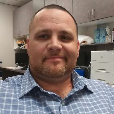 #KFBF
Avid gamer
Reader of fantasy novels( Read The Dresden Files)
Movie lover
Father