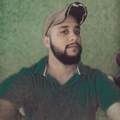 Revim89's profile picture. 30 #Writer #NoSleep  #Acrophobic #Music #Gamer  #Boomerang #Nautilus #NFLFantasy #FollowBack