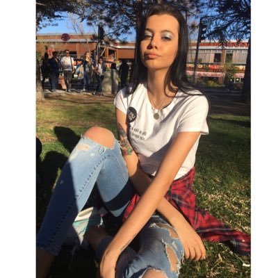 PvgpOG6oBaCmFu5's profile picture. Mini mini bir kıç donmuştur