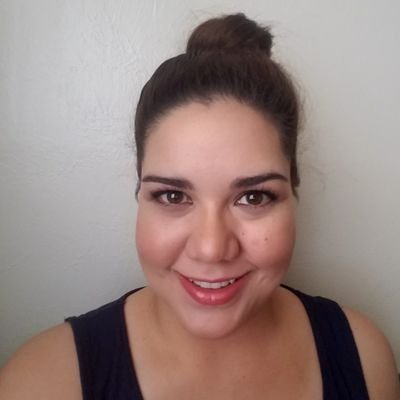 Integrative Health Coach with a passion to help others heal naturally using nutrition and an integrative approach.