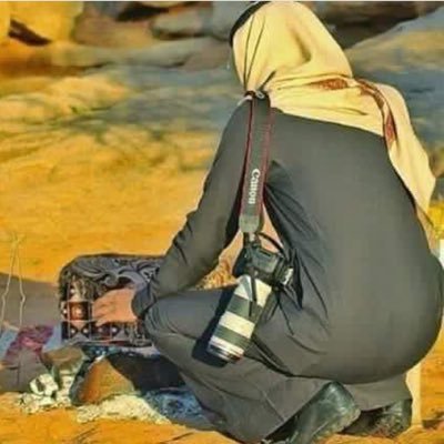الهمس : حيلة حزين ٍ في عيونه كلام .. وده يقوله لشخص | ومايبي يسمعه؛؛