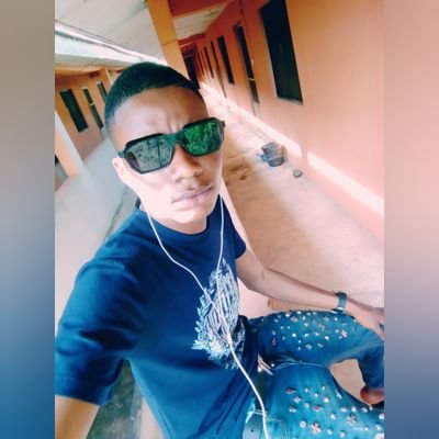 ibrahim_folami's profile picture. everybody has is own story tell