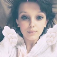 gwen loves astrid (@retrorichies) 's Twitter Profile
