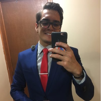 Lcordero8's profile picture. Escribir Biografias no es lo mio, espera a que Walter Isaacson la escriba por mi.