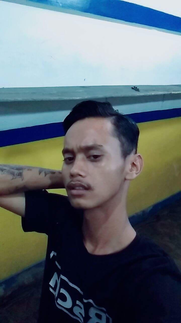 iki_byrequest's profile picture. Only god know why