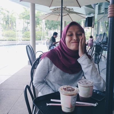 NonaRazak's profile picture. hot-temp
