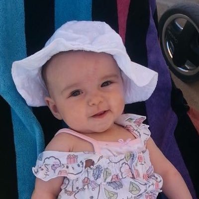 Lovely,love babies and want to own her own babies sitting one day.