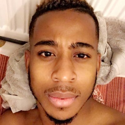 #TeamComoco🇰🇲#TeamChacazoolou🎭#TeamMada🇲🇬#Teamonepiece💪🏽#TeamAliboumayer. ︻┳テ=一 fuck to jaloux $. 👻: shayane87 Insta : Aliboumayer