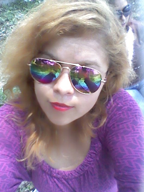 Para ser perfecta en la viDa tienes que ser totalmente imperfecta umm.como yo & siempre comete tantos errores puedas eso te ace crecer cM persona siweme y te SG