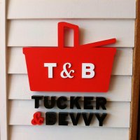 TuckerandBevvy (@tuckerandbevvy) 's Twitter Profile
