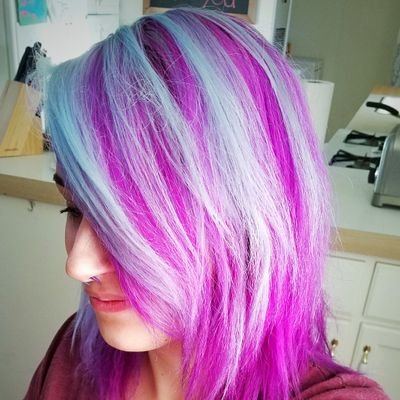 DaRealTacolina's profile picture. Haya, 😙 I'm a gamer girl with rainbow hair. I love all things cute 🦄  💎I ❤ anime 💎22 💎single.

The best friend role goes to @DaShrimpTaco