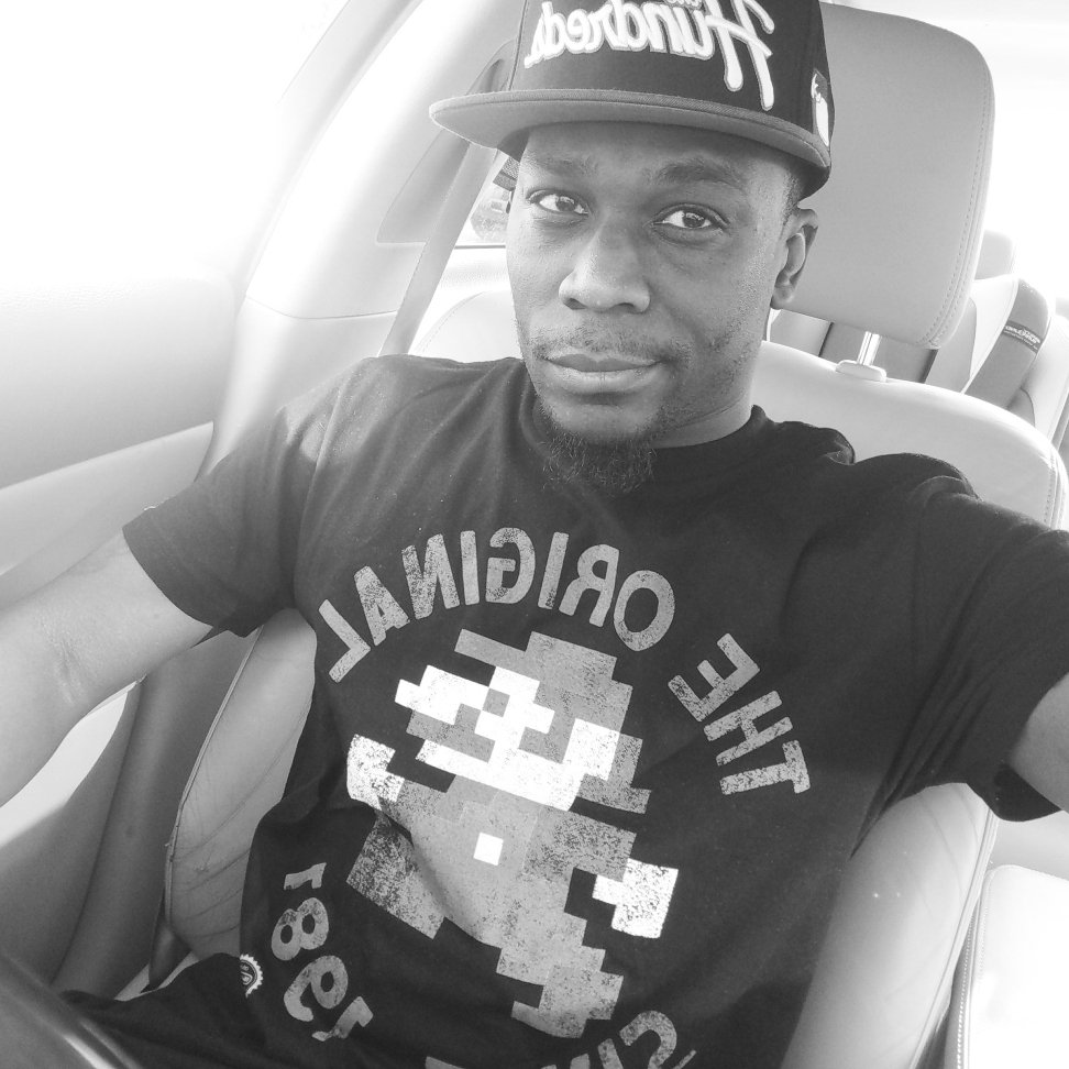 Ace_ADSL's profile picture. The dude with the shoes... #ADSL #YAGTO #Celtics #Cowboys #Jayhawks