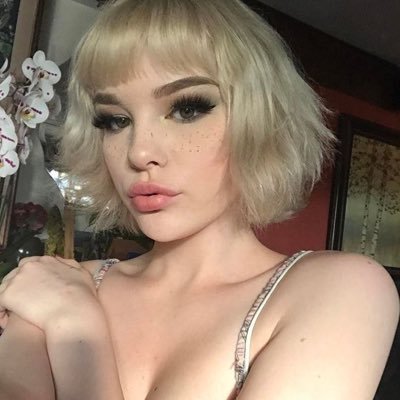 petclbaby's profile picture. cuddle bug ꒰ ˆ ॢ꒵ ॢˆ꒱♡